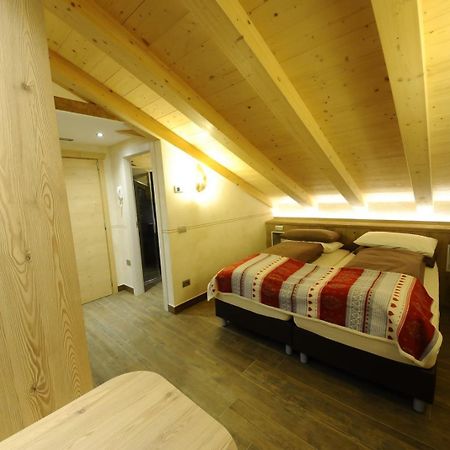 Alpen Flower By Livigno Accomodation Ngoại thất bức ảnh
