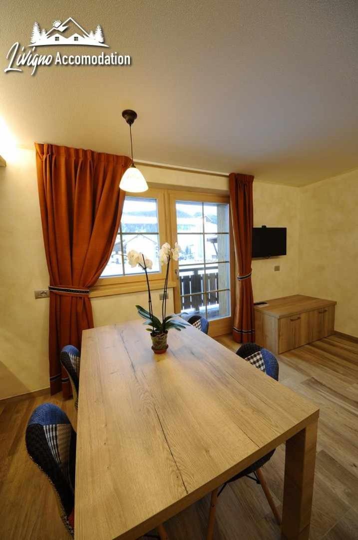 Alpen Flower By Livigno Accomodation Phòng bức ảnh