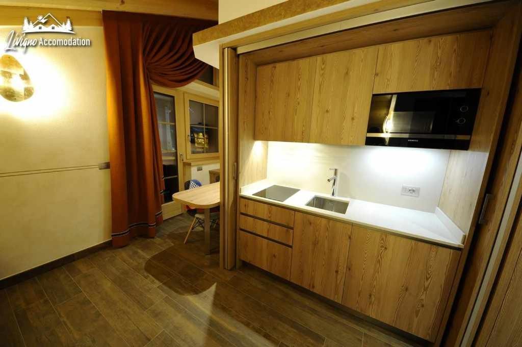 Alpen Flower By Livigno Accomodation Phòng bức ảnh