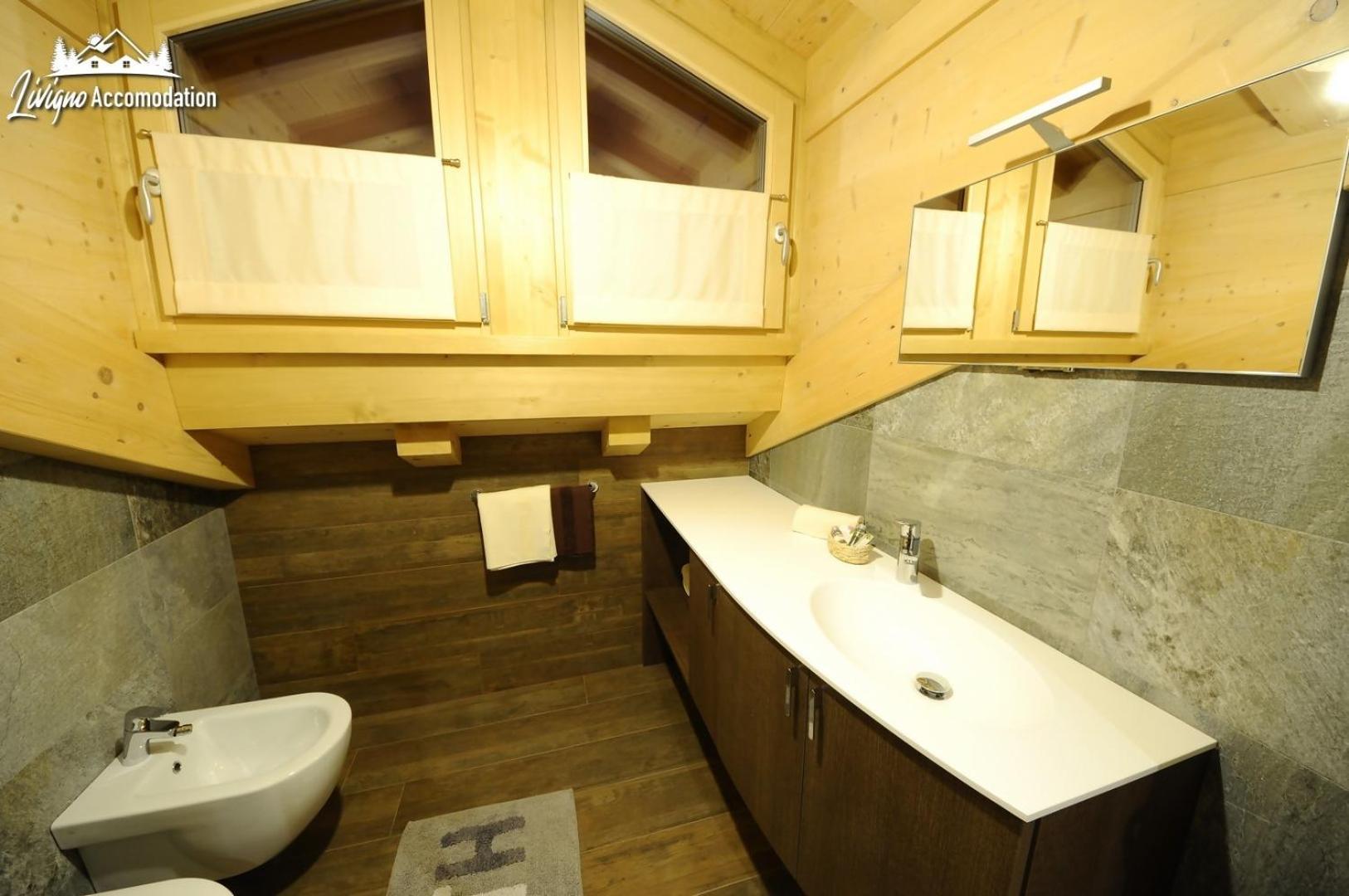 Alpen Flower By Livigno Accomodation Ngoại thất bức ảnh